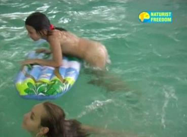 Preview: Pool Teen Party